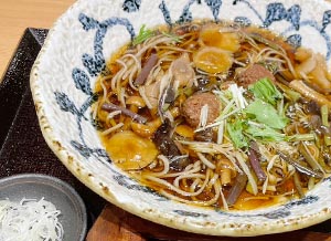 蕎麦と酒 いなたや 丸の内パレスビル店「山菜そば」はじめました